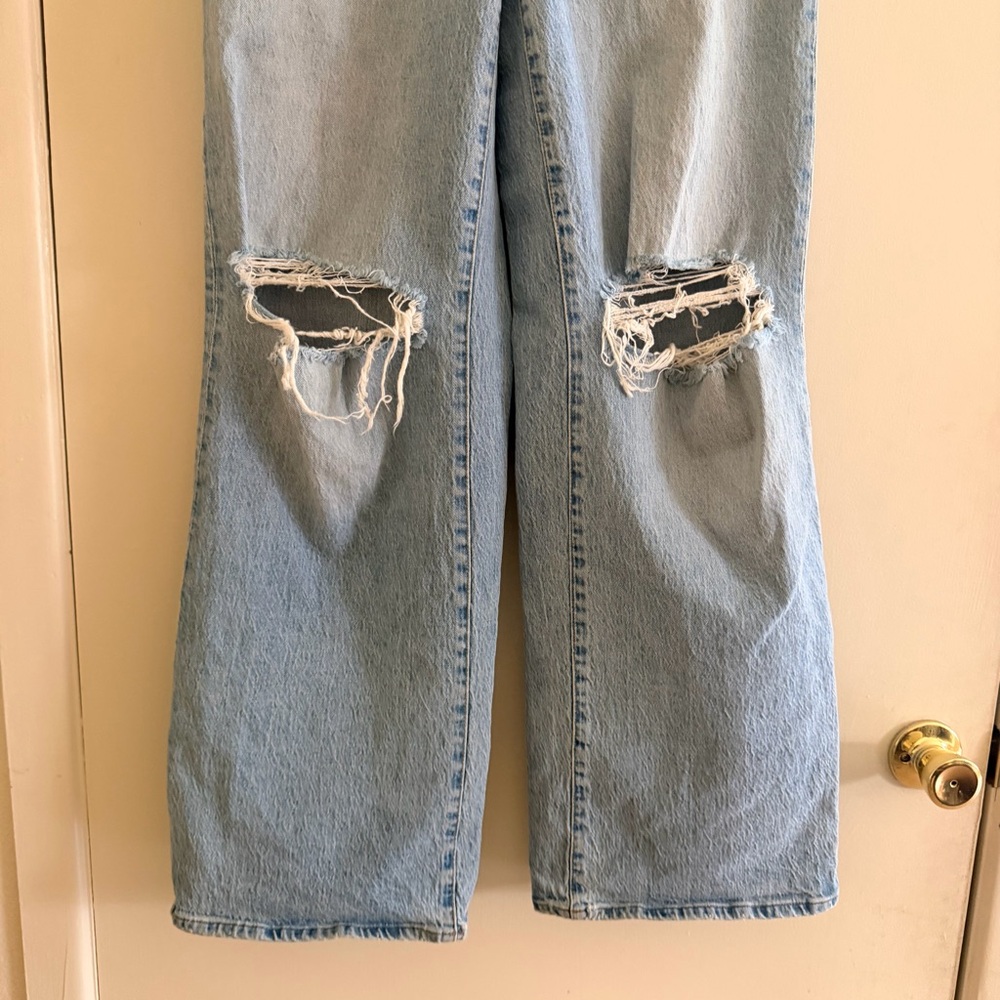 Superwide-Leg Jeans in Amcliffe Wash: Knee-Rip Edition Size 27 - Picture 6 of 9